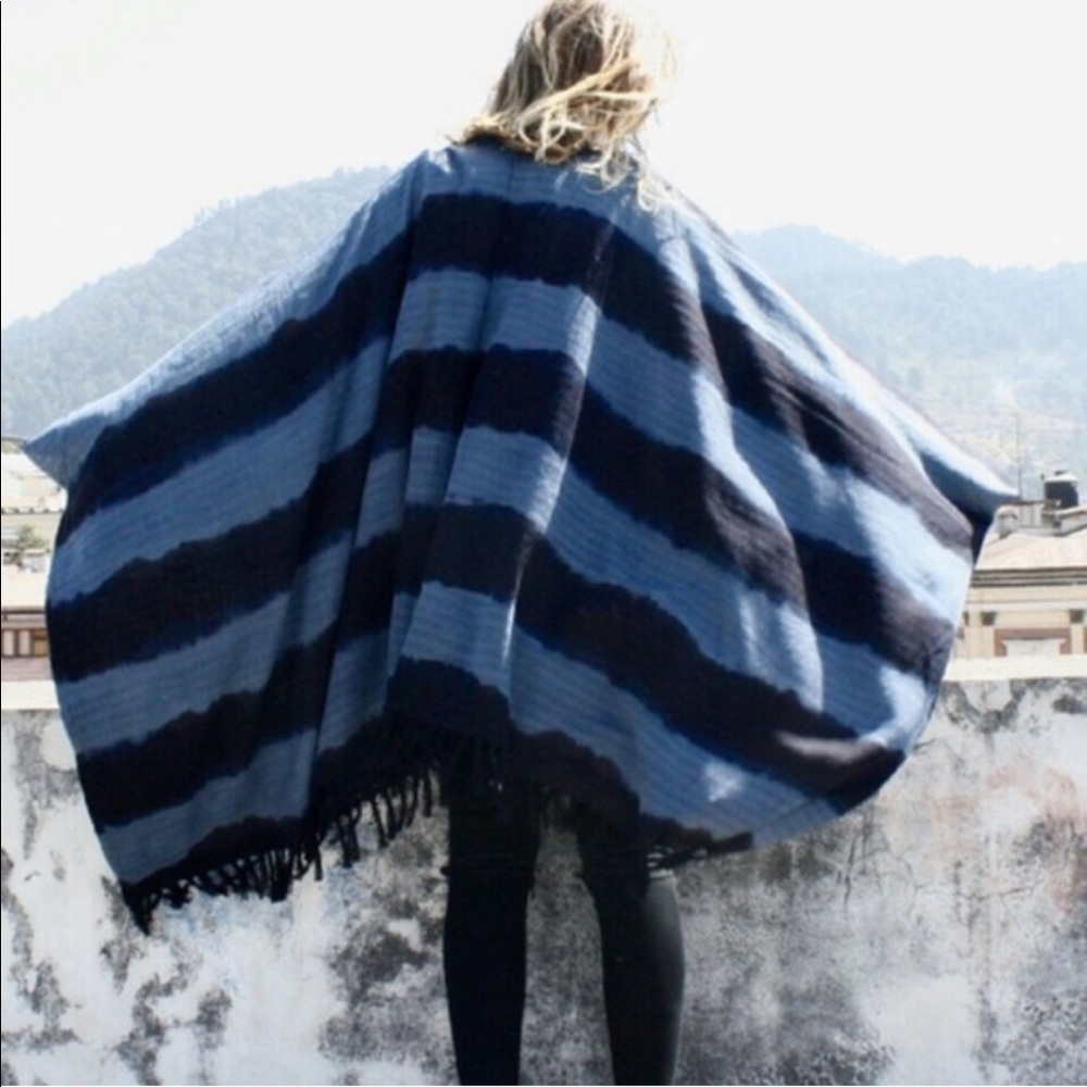 KETZALI MIDNIGHT UTZ PONCHO